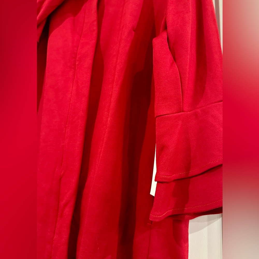 Eloquii Vibrant Red Zipper Jacket NEW Women’s Size 24 Gorgeous Ruffle Sleeves - Picture 3 of 6